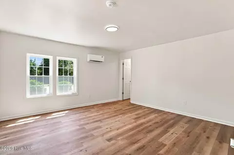 Living - 901 E Nash St, Spring Hope, NC 27882 photo 10 of 11