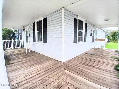 Exterior - 2047 Broad St, Augusta, GA 30904 photo 7 of 11