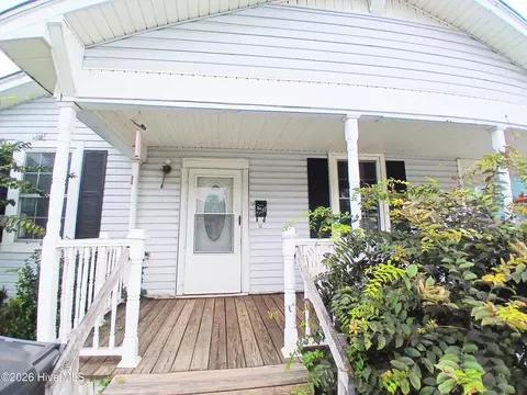 Exterior - 2047 Broad St, Augusta, GA 30904 photo 2 of 11
