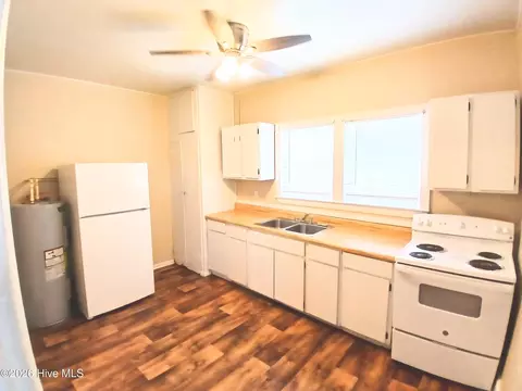 Kitchen - 2047 Broad St, Augusta, GA 30904 photo 1 of 4