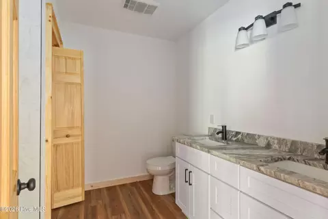 Bath - 39 Horseshoe Branch Ln, Murphy, NC 28906 photo 3 of 6