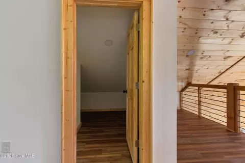 Entry Way - 39 Horseshoe Branch Ln, Murphy, NC 28906 photo 7 of 7