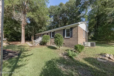 111 Lynn Ct, Jacksonville, NC 28540