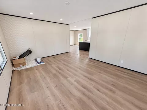 809 Garner Dr, Newport, NC 28570