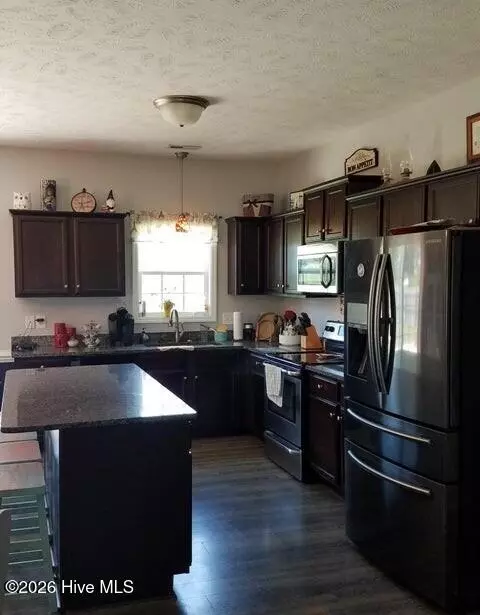 Kitchen - 201 Classy Ct, Richlands, NC 28574 photo 2 of 4