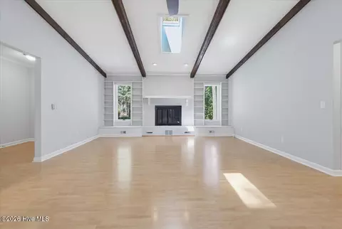 Living - 55 Salem Dr, Pinehurst, NC 28374 photo 2 of 3