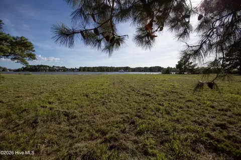 8044 Treasure Dr, Oriental, NC 28571 photo 15