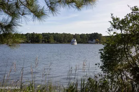 8044 Treasure Dr, Oriental, NC 28571 photo 11