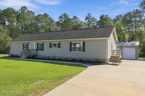 756 Ridgecrest Ln, Rocky Point, NC 28457