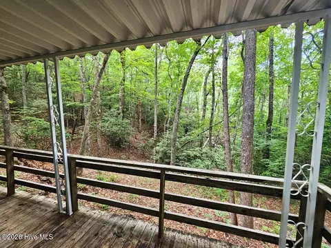 Exterior - 252 Barefoot Ln, Murphy, NC 28906 photo 7 of 11