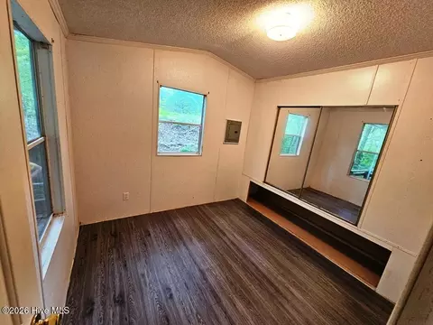 Bedroom - 252 Barefoot Ln, Murphy, NC 28906 photo 1 of 1