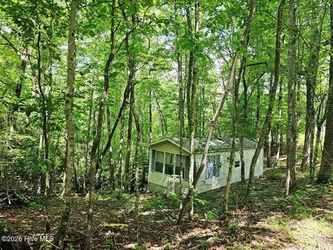 Exterior - 252 Barefoot Ln, Murphy, NC 28906 photo 5 of 11