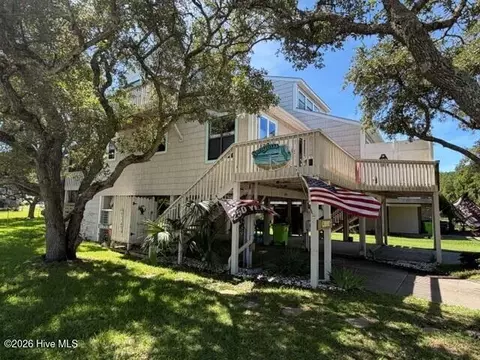 301 Bay Cir, North Topsail Beach, NC 28460