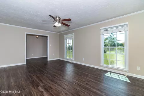 Living - 150 Ballard Dr, Harlem, GA 30814 photo 4 of 9