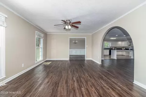 Living - 150 Ballard Dr, Harlem, GA 30814 photo 3 of 9