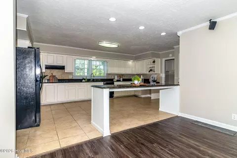 Kitchen - 150 Ballard Dr, Harlem, GA 30814 photo 2 of 7