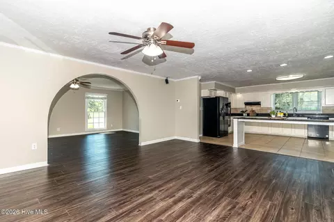 Living - 150 Ballard Dr, Harlem, GA 30814 photo 9 of 9