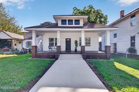 316 S Dyer St, Elizabeth City, NC 27909