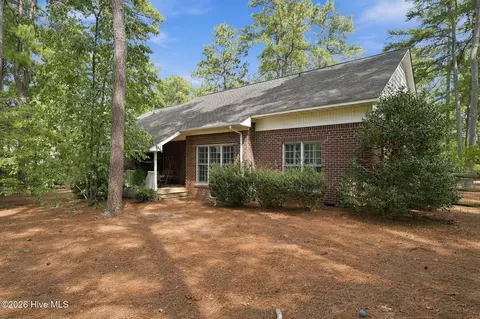 Exterior - 3 Tull Ln, Pinehurst, NC 28374 photo 7 of 9