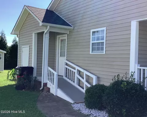 Exterior - 455 Tralee Dr, Smithfield, NC 27577 photo 2 of 5