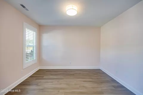1002 Brighton Dr, New Bern, NC 28562
