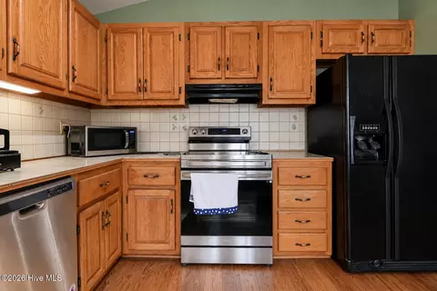 Kitchen - 30 Sunray Cir, Murphy, NC 28906 photo 4 of 4