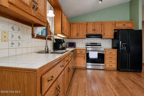 Kitchen - 30 Sunray Cir, Murphy, NC 28906 photo 1 of 4