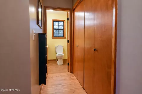 Entry Way - 30 Sunray Cir, Murphy, NC 28906 photo 2 of 3