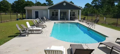 Exterior - 227 Queens Haven Rd, Hubert, NC 28539 photo 6 of 13