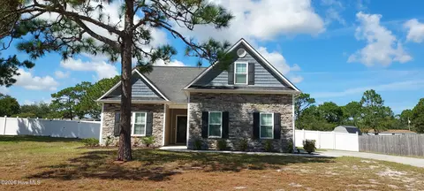 Exterior - 227 Queens Haven Rd, Hubert, NC 28539 photo 3 of 13