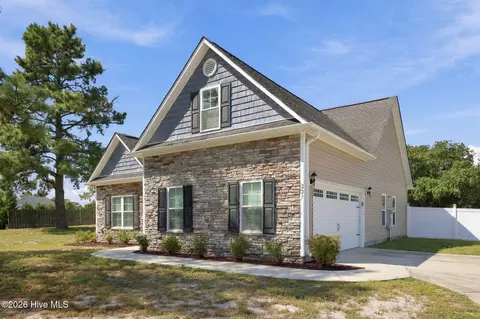 Exterior - 227 Queens Haven Rd, Hubert, NC 28539 photo 2 of 13