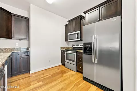 Kitchen - 227 Queens Haven Rd, Hubert, NC 28539 photo 8 of 9