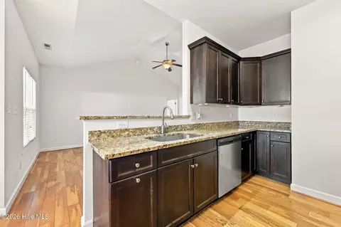 Kitchen - 227 Queens Haven Rd, Hubert, NC 28539 photo 3 of 9