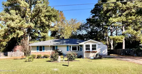 120 Ranch Dr, Elizabeth City, NC 27909