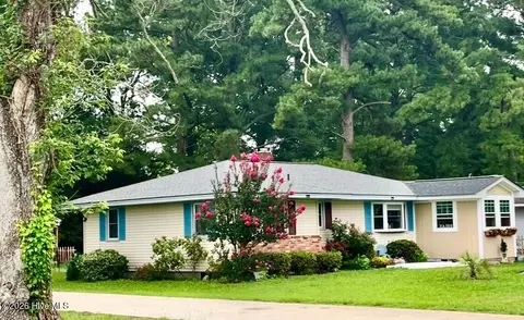 120 Ranch Dr, Elizabeth City, NC 27909