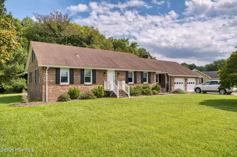 1600 Darian Dr, Elizabeth City, NC 27909