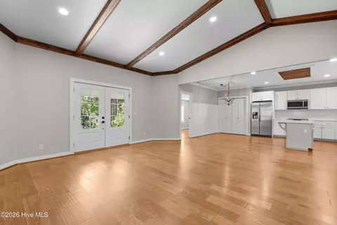 Living - 215 S Grape St, Pinebluff, NC 28373 photo 2 of 5