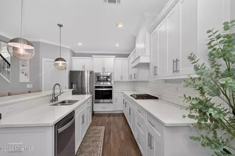 Kitchen - 1748 Davenport Dr, Evans, GA 30809 photo 3 of 7