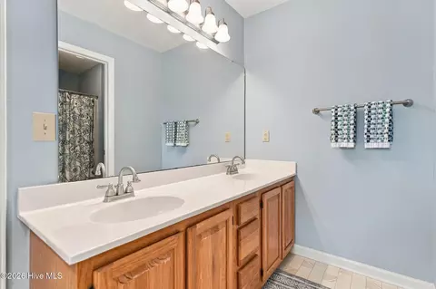 Bath - 721 Sloop Pointe Ln, Kure Beach, NC 28449 photo 2 of 3