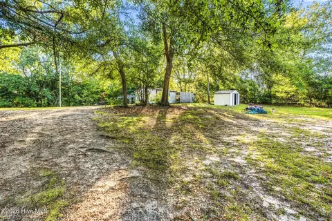 Exterior - 1002 Jefferson St, Hamlet, NC 28345 photo 5 of 7