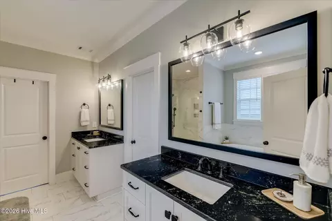 Bath - 4319 Sabal Dr, Evans, GA 30809 photo 4 of 9