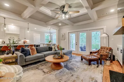 Living - 4319 Sabal Dr, Evans, GA 30809 photo 3 of 5