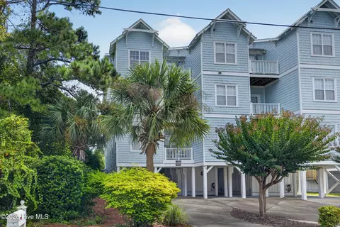 801 S Third St #1, Carolina Beach, NC 28428