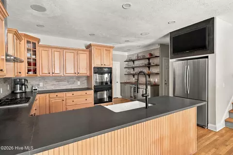 Kitchen - 10 Ashkirk Dr, Pinehurst, NC 28374 photo 4 of 4