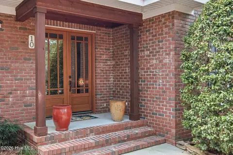 Exterior - 10 Ashkirk Dr, Pinehurst, NC 28374 photo 3 of 17