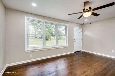 Living - 1925 Pine Haven Rd, Augusta, GA 30906 photo 3 of 4