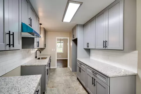 Kitchen - 1925 Pine Haven Rd, Augusta, GA 30906 photo 3 of 3