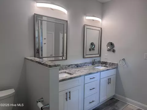 Bath - 170 Grandview Dr, Mccormick, SC 29835 photo 2 of 5