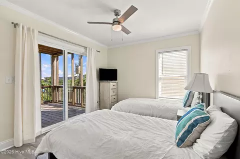 Bedroom - 106 Willis Ave #B, Atlantic Beach, NC 28512 photo 9 of 11