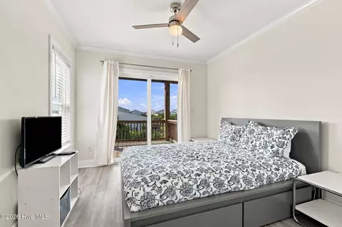 Bedroom - 106 Willis Ave #B, Atlantic Beach, NC 28512 photo 5 of 11